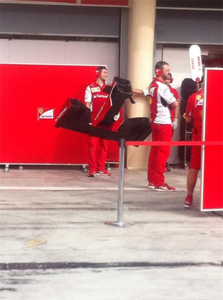 Illustration for article titled Formula 1:Day 1 Testing Bahrain Session 2 Live